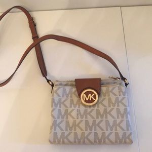 Michael Kors White Leather Crossbody